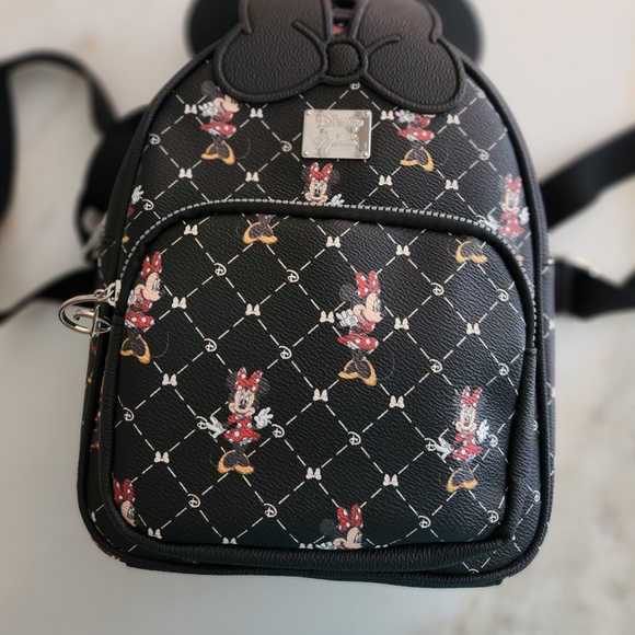 Disney Minnie Mouse Mini black backpack in like new condition! - Picture 8 of 13